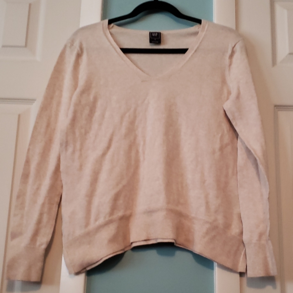 GAP loose fitting medium sweater